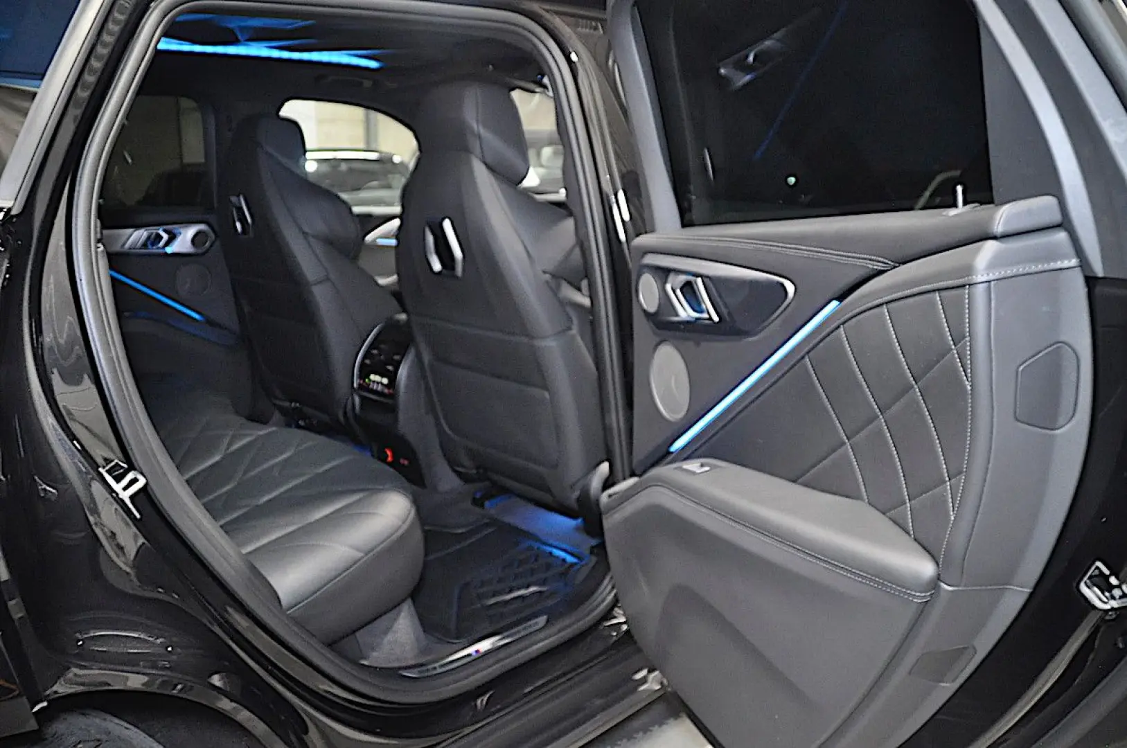 XM 4.4-DRIVER PACKAGE-ALL IN BLACK