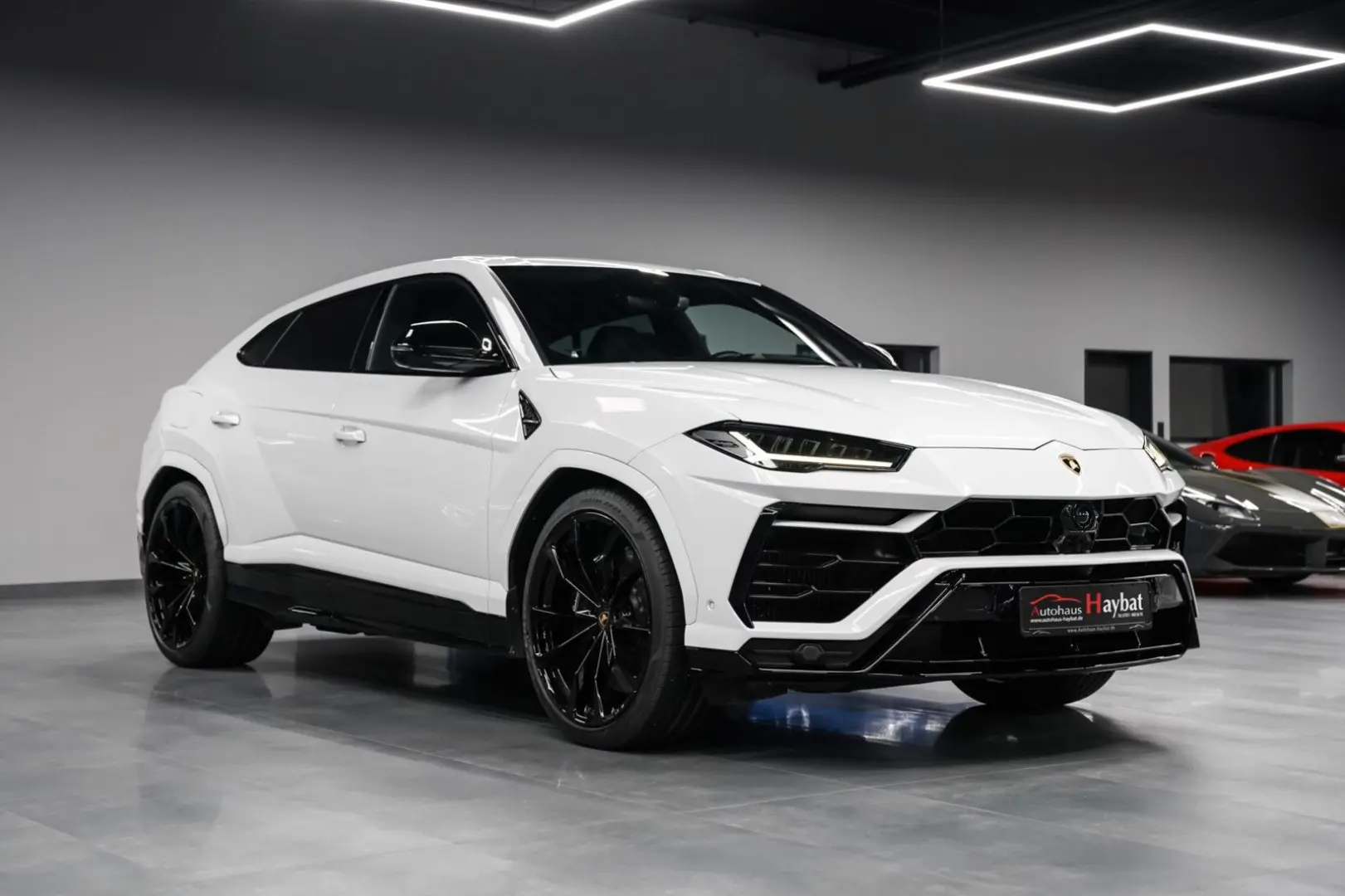 Urus Pano-3D B&O-Massage-23