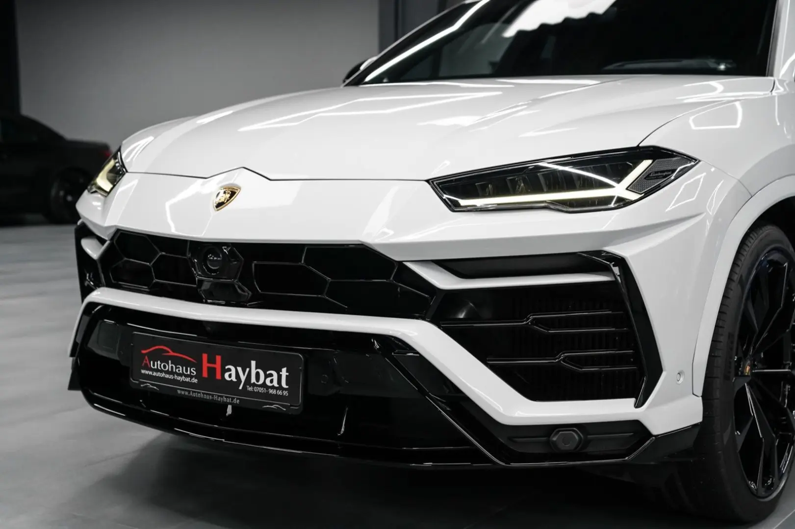 Urus Pano-3D B&O-Massage-23