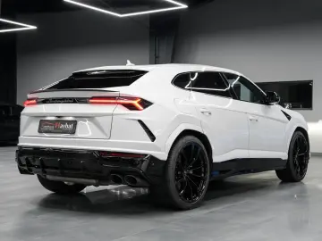 Urus Pano-3D B&O-Massage-23