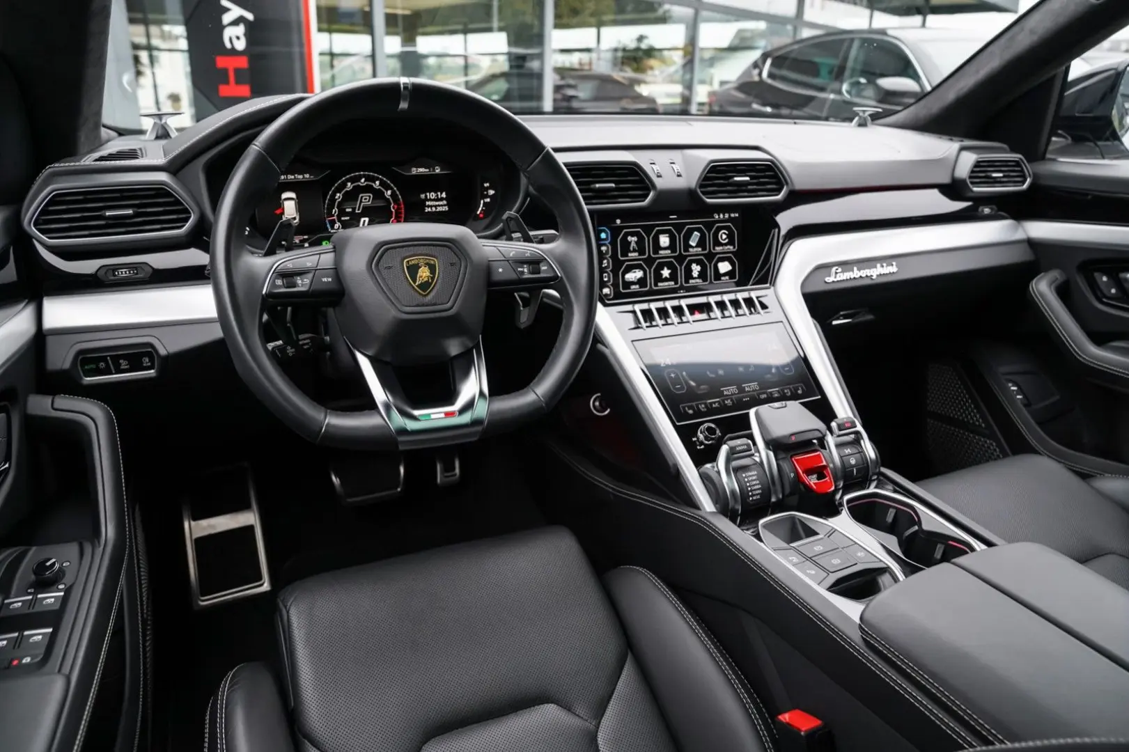 Urus Pano-3D B&O-Massage-23