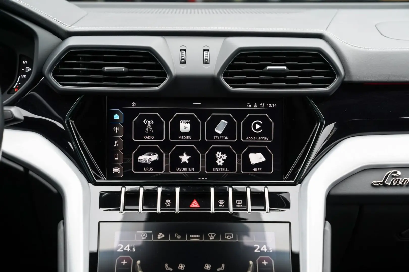 Urus Pano-3D B&O-Massage-23