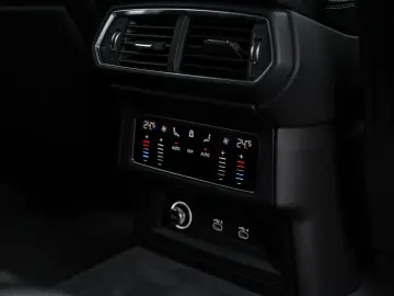 Urus Pano-3D B&O-Massage-23