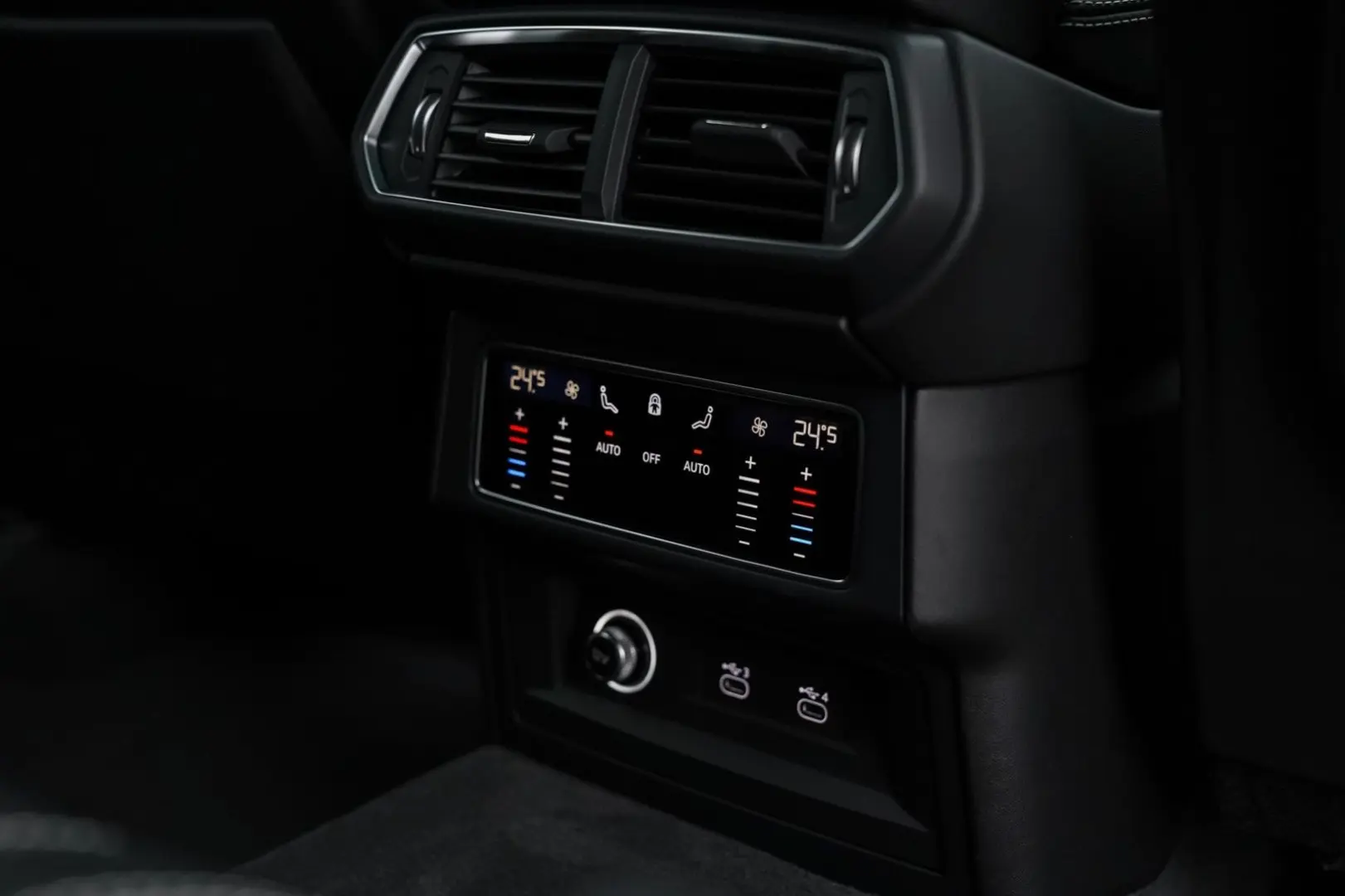 Urus Pano-3D B&O-Massage-23