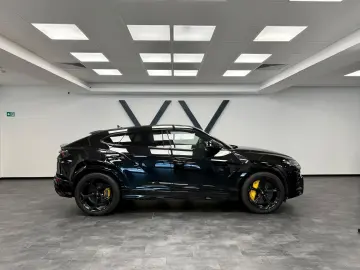 Urus Vollausstattung  2 Jahre Werksgarantie