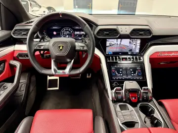 Urus Vollausstattung  2 Jahre Werksgarantie