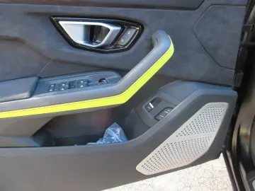 Urus 4.0 V8 Autom./Urus Graphite Capsule