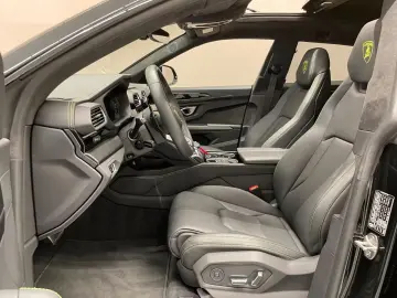 Urus  ad Personam, 23