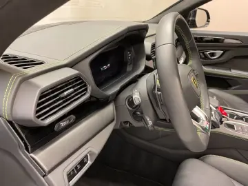Urus  ad Personam, 23