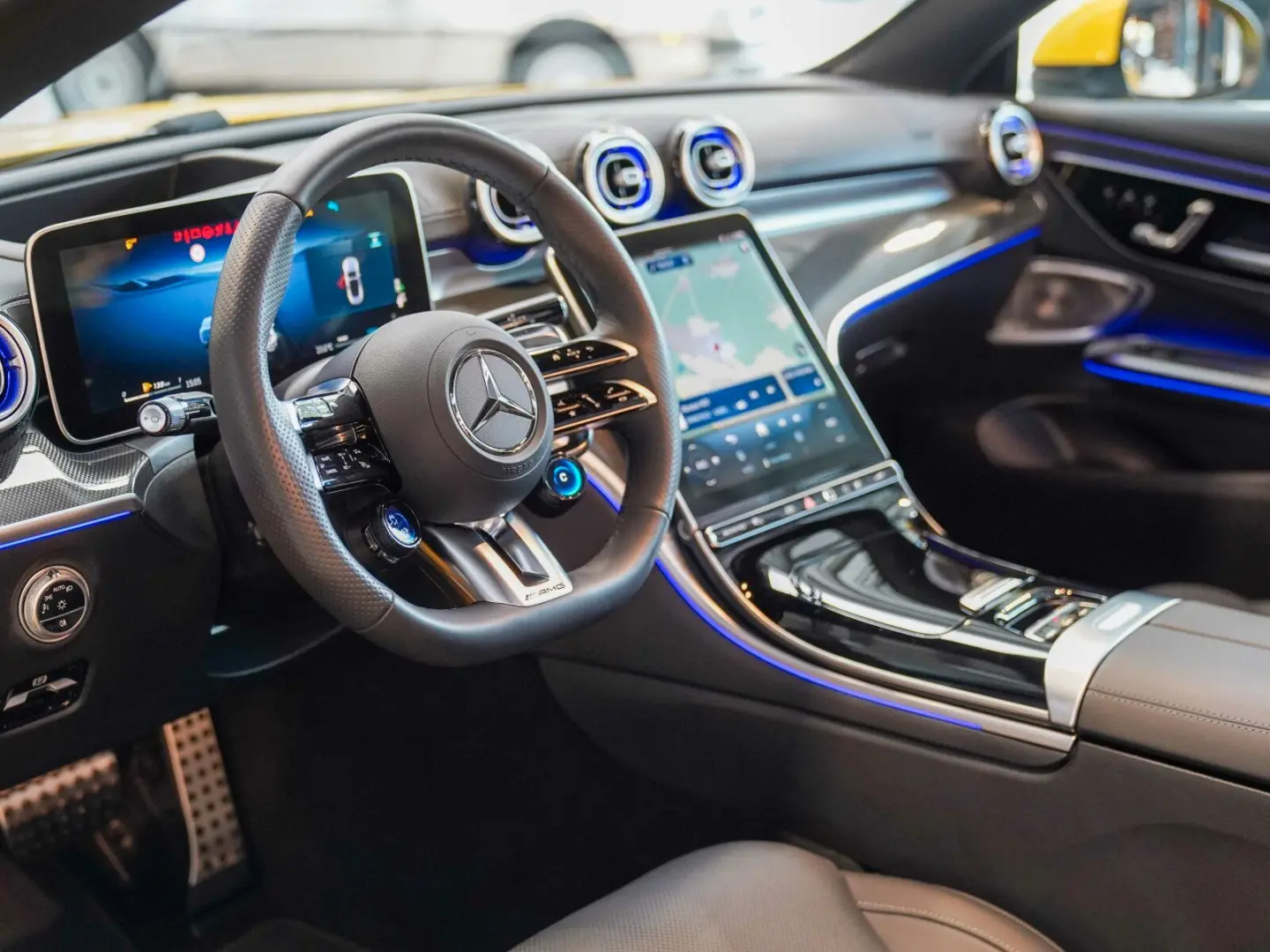 Mercedes-Benz CLE 53 AMG 4M+ Cabrio  Night Massage