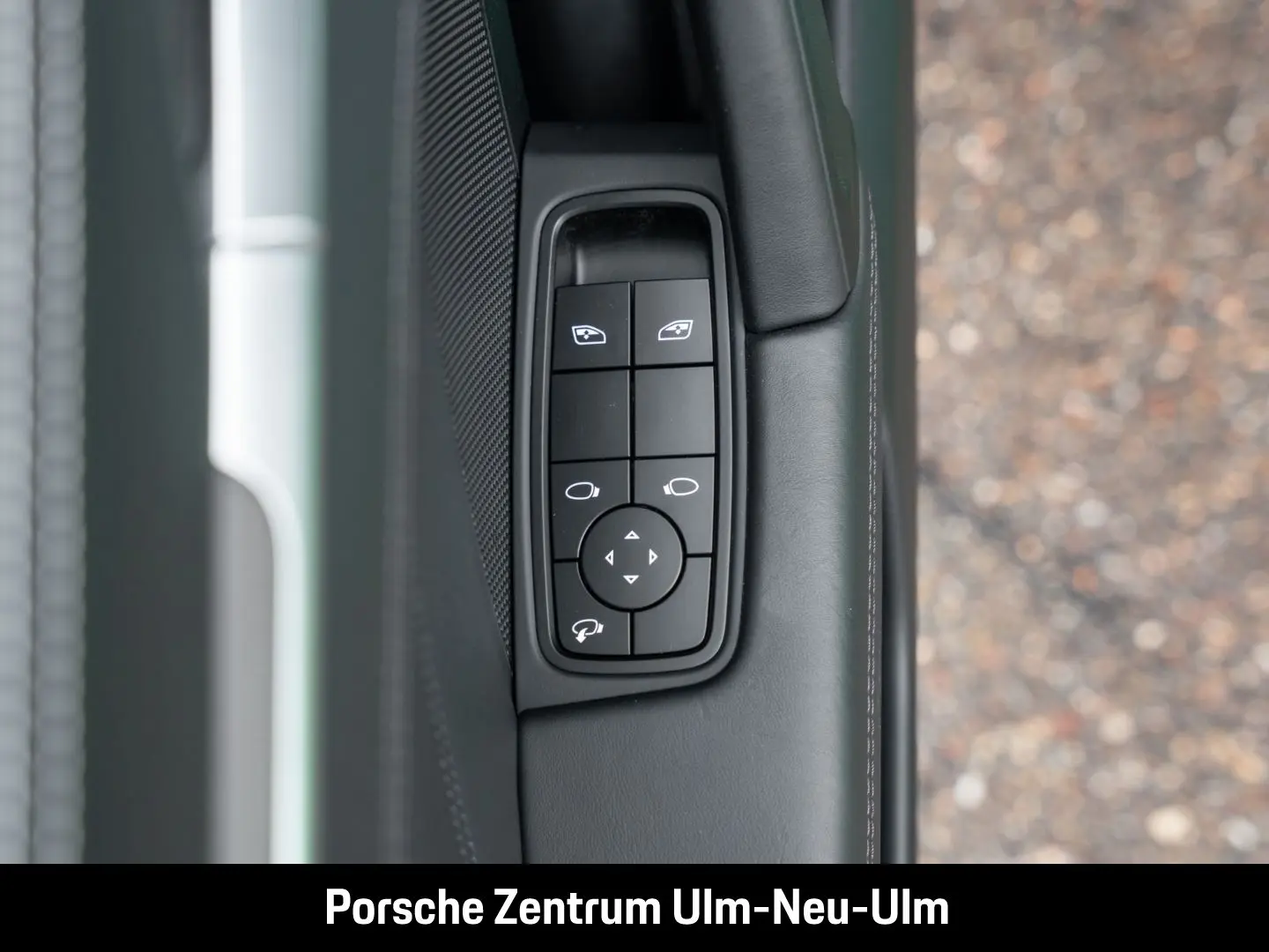 992 911 Turbo S Pythongrün Sportabgasanlage LED