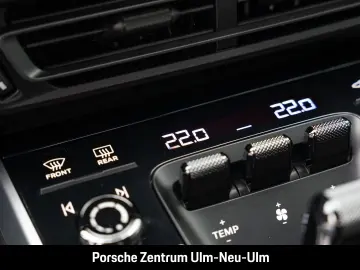 992 911 Turbo S Pythongrün Sportabgasanlage LED