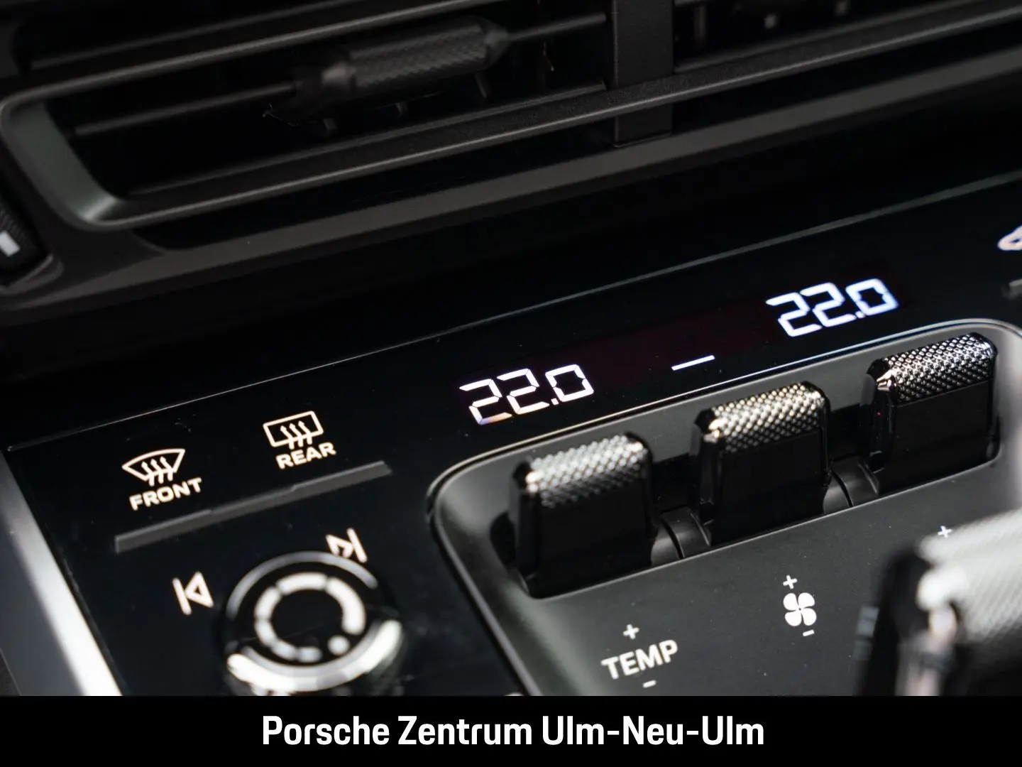 992 911 Turbo S Pythongrün Sportabgasanlage LED