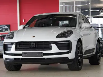 MACAN 2.0T PDK KAMERA SPUR BOSE LEDER APPROVED