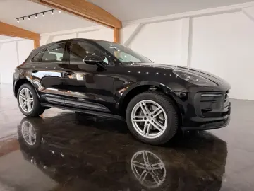 Macan 2.0 L Model 2023 DAB+