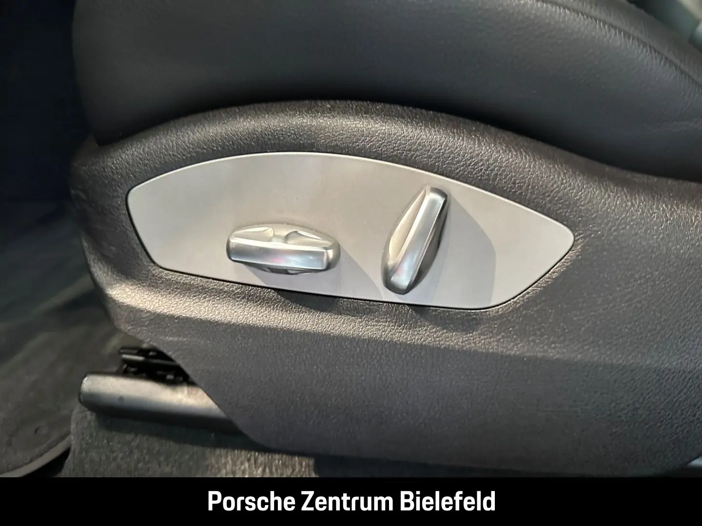 Macan Panoramadach Rückfahrkamera SportDesign