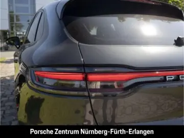 Macan Luftfeder 14-Wege-Sitz LED PDLS+ Rückfahrk