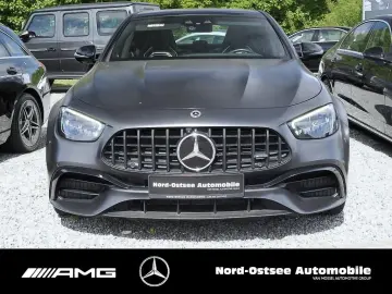 Mercedes-Benz E 63 S AMG 4M PANO