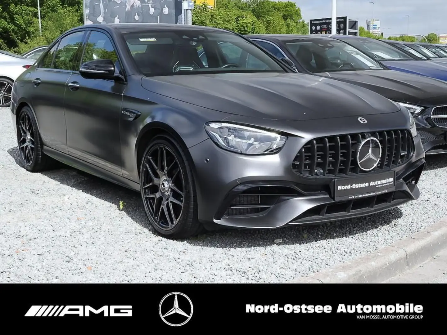 Mercedes-Benz E 63 S AMG 4M PANO