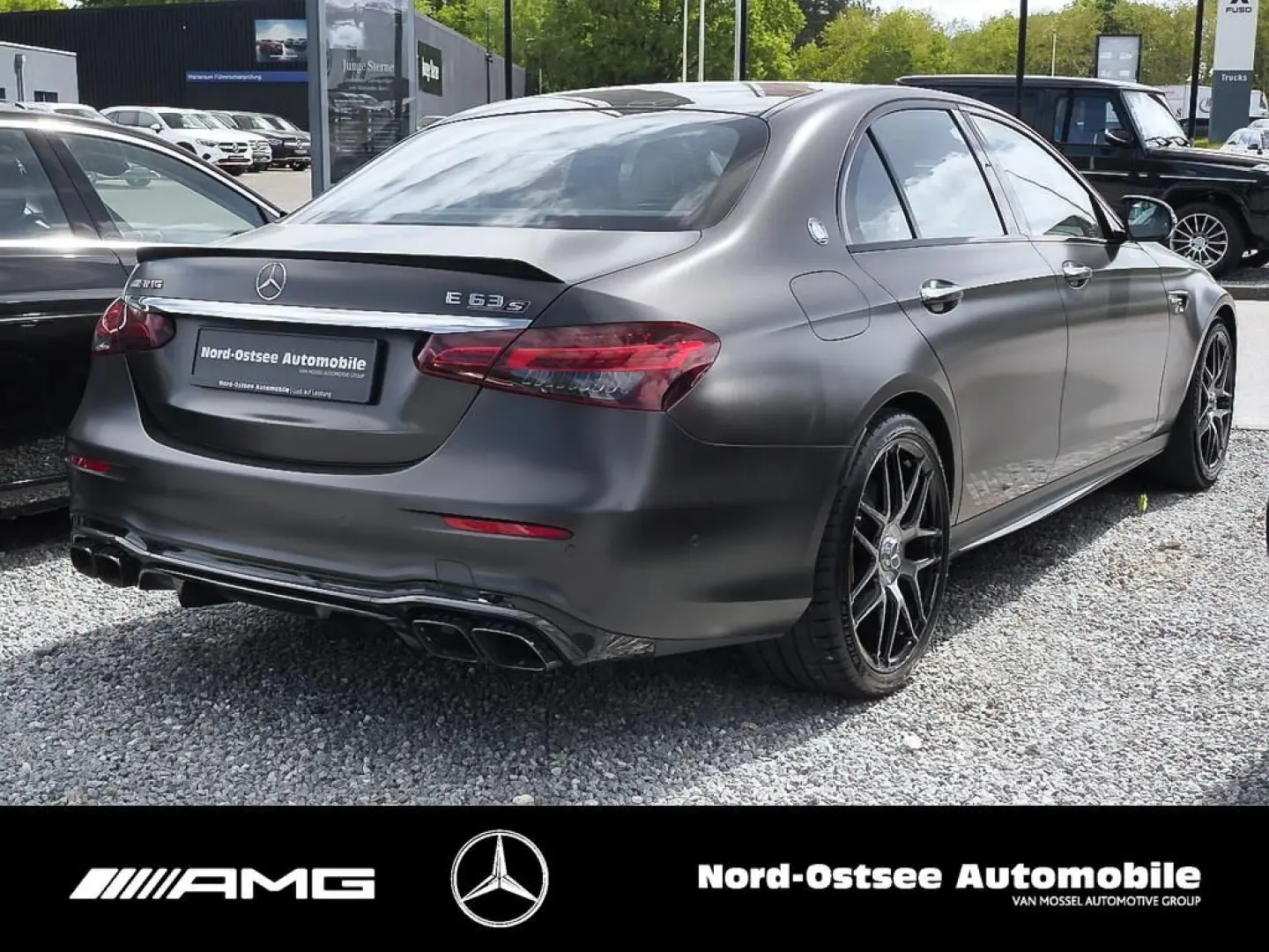 Mercedes-Benz E 63 S AMG 4M PANO