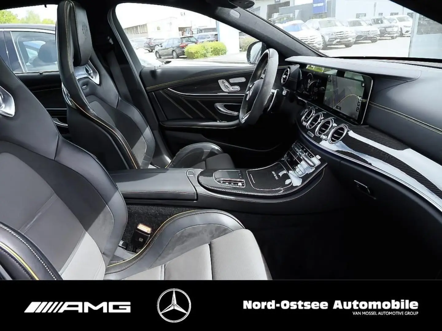 Mercedes-Benz E 63 S AMG 4M PANO
