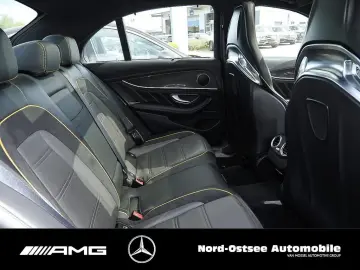 Mercedes-Benz E 63 S AMG 4M PANO