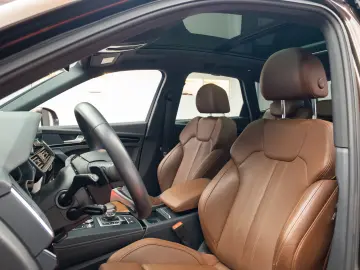 Audi Q5 2.0 TFSI Quattro S tronic Design
