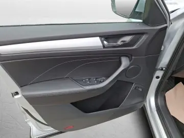 KODIAQ Tour 2,0l TDI 4x4 200PS DSG Navi LED uvm.