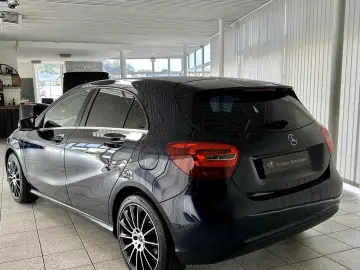 A 180 CDI / d BlueEfficiency 1 Hand* Scheckheft