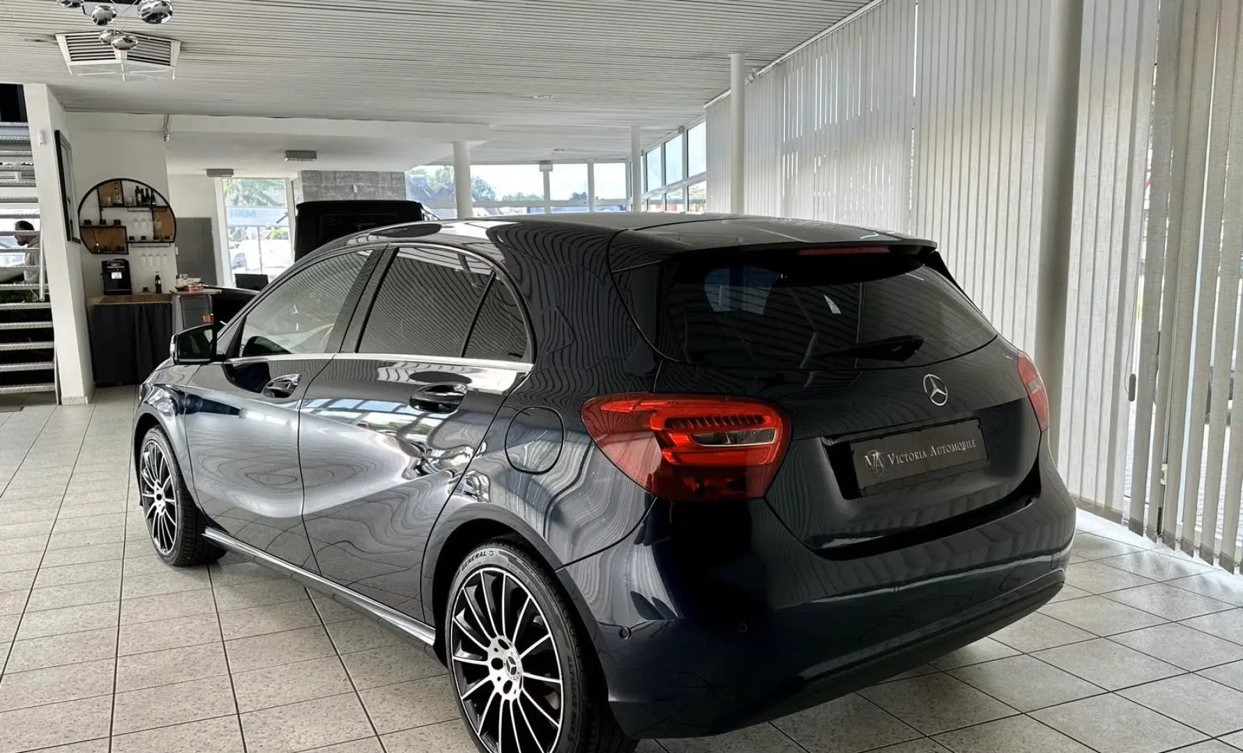 A 180 CDI / d BlueEfficiency 1 Hand* Scheckheft