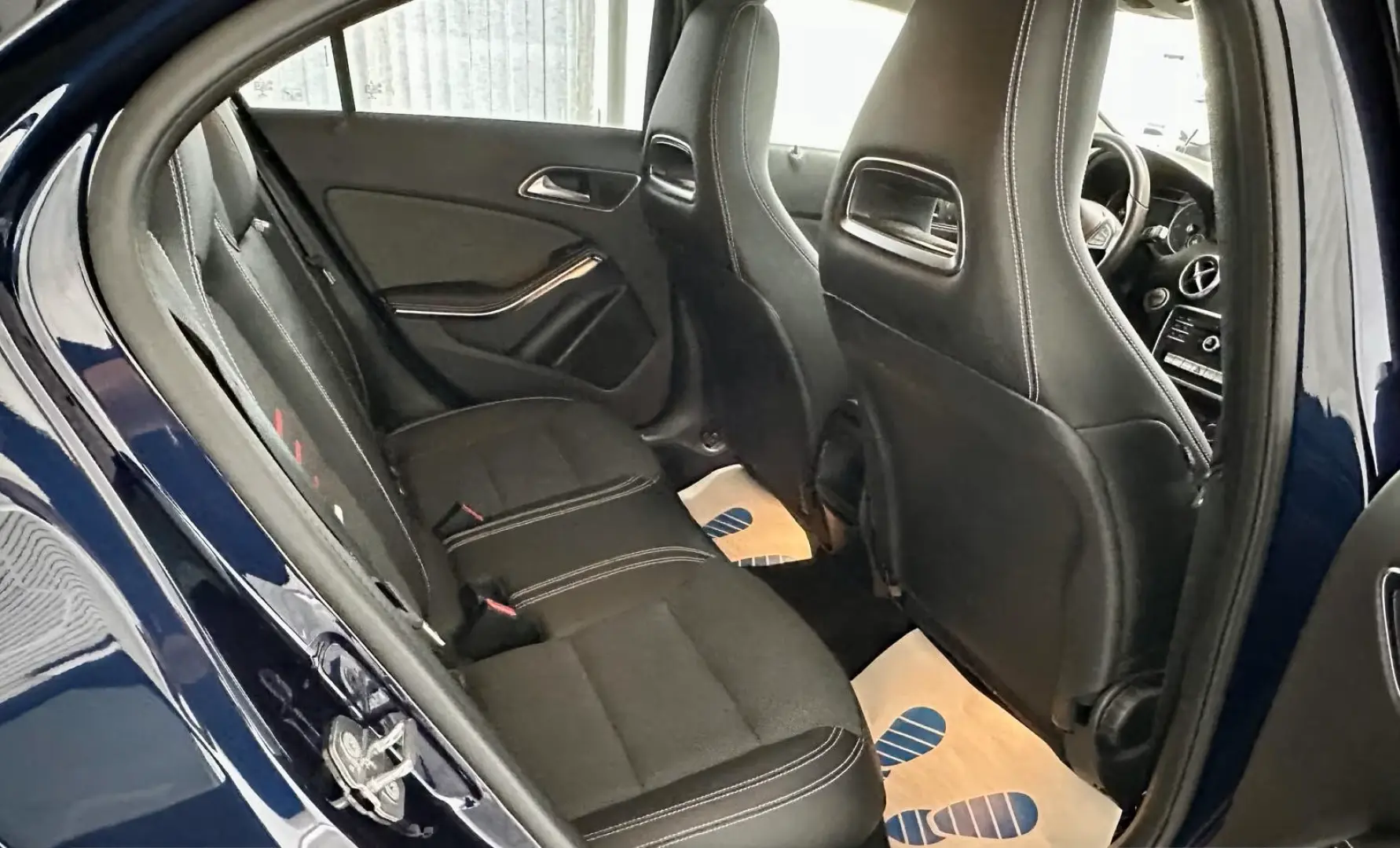 A 180 CDI / d BlueEfficiency 1 Hand* Scheckheft