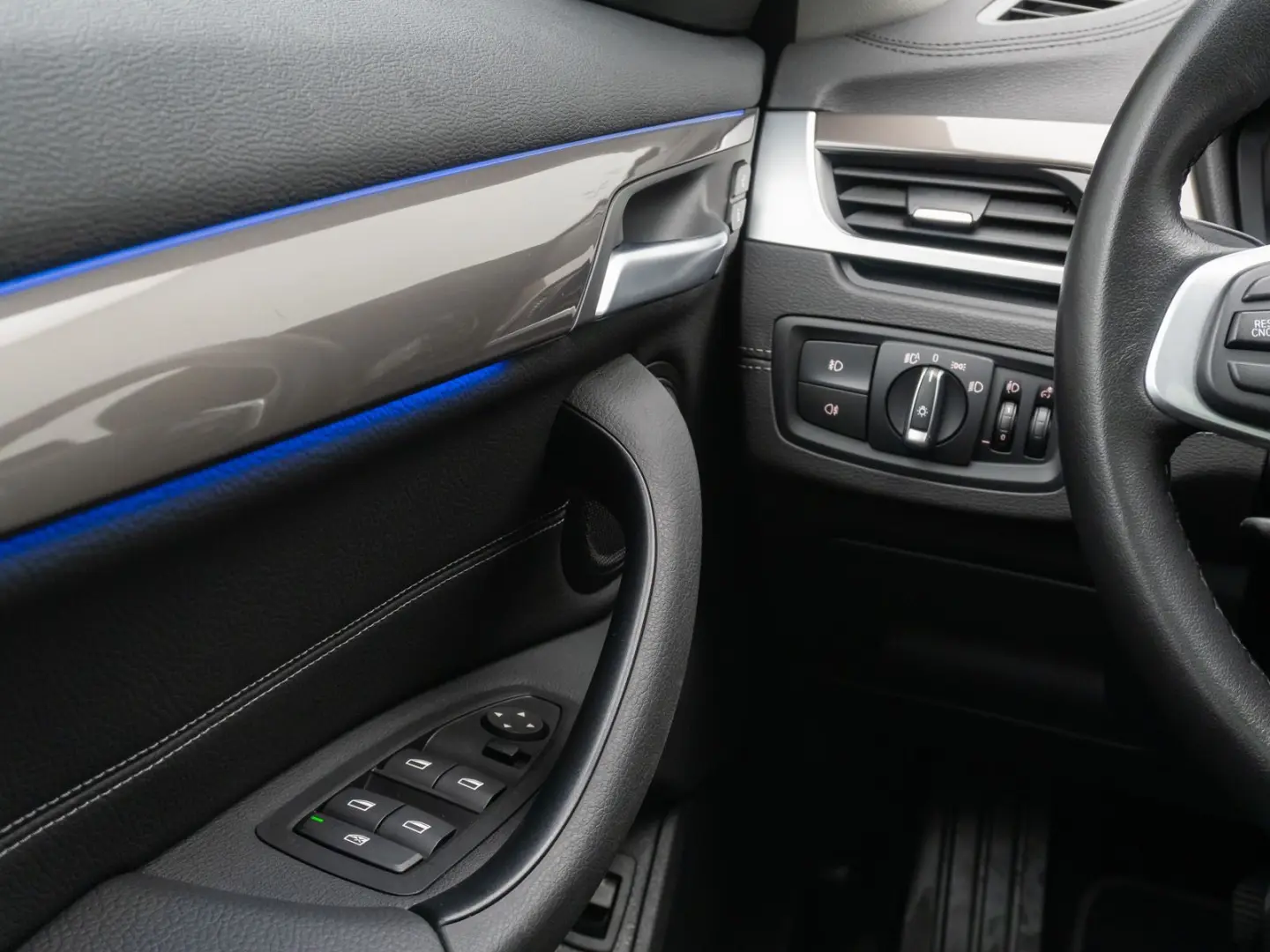 X1 sD18i xLine Panoram Kamera HUD DAB HiFi Alarm