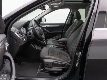 X1 sD18i xLine Panoram Kamera HUD DAB HiFi Alarm