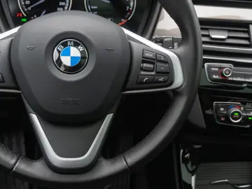 X1 sD18i xLine Panoram Kamera HUD DAB HiFi Alarm