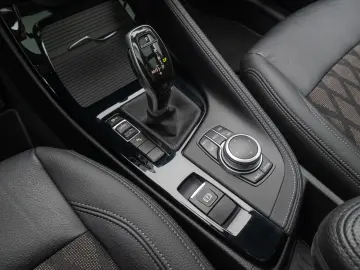 X1 sD18i xLine Panoram Kamera HUD DAB HiFi Alarm