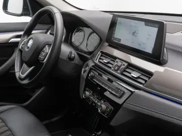 X1 sD18i xLine Panoram Kamera HUD DAB HiFi Alarm