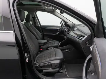 X1 sD18i xLine Panoram Kamera HUD DAB HiFi Alarm