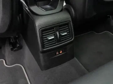 X1 sD18i xLine Panoram Kamera HUD DAB HiFi Alarm