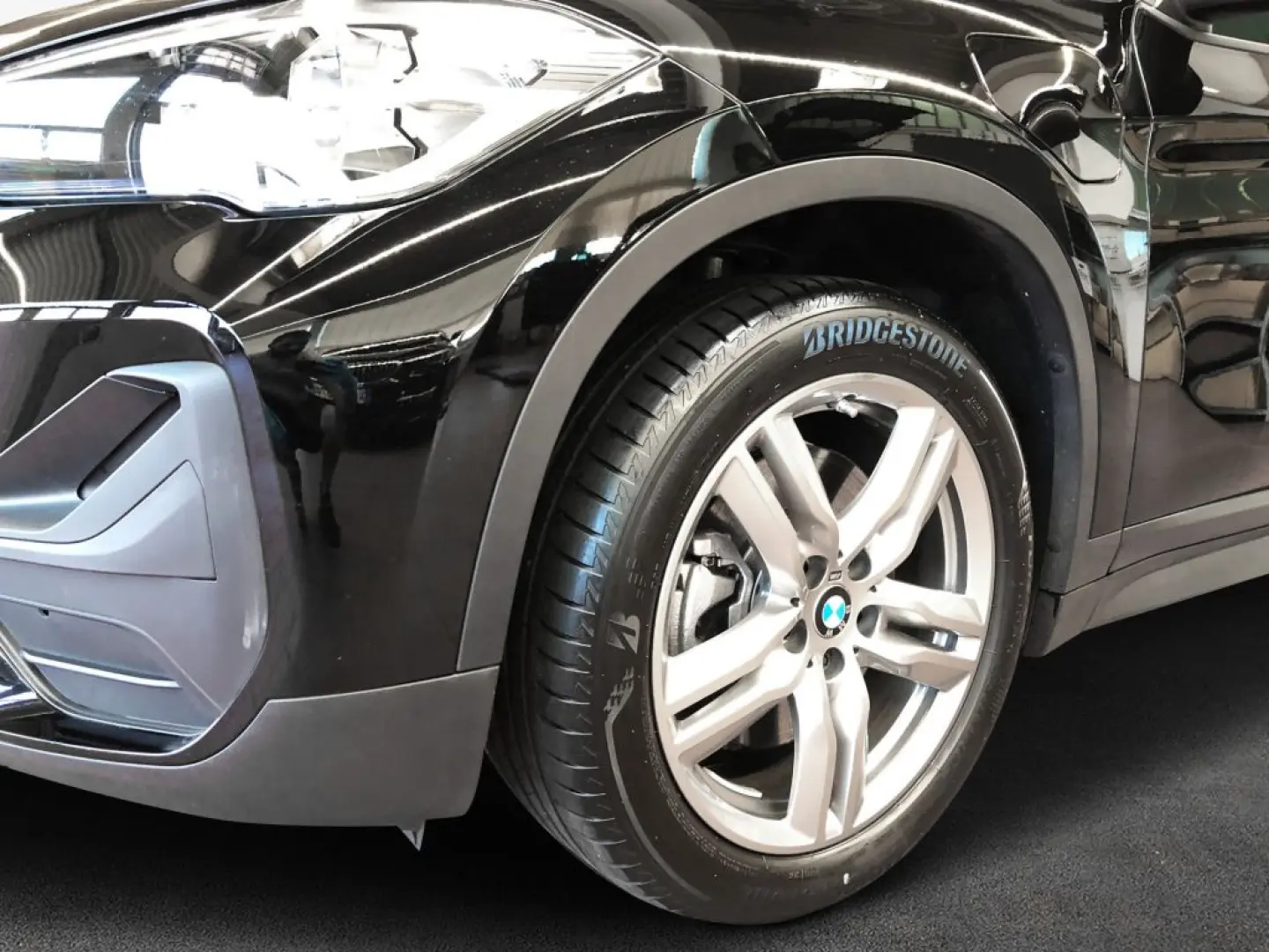 X1 xDrive25e Advantage