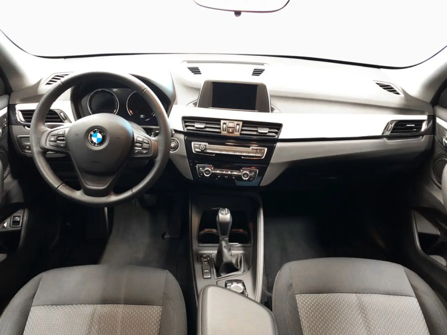 X1 xDrive25e Advantage