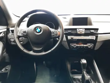 X1 xDrive25e Advantage
