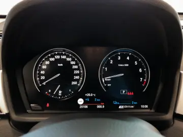X1 xDrive25e Advantage
