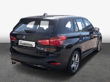X1 xDrive25e Advantage