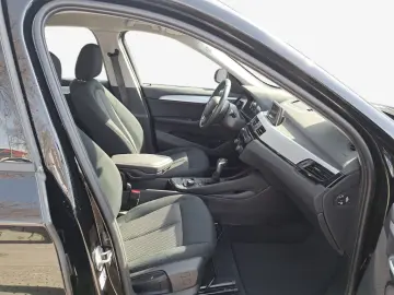 X1 xDrive25e Advantage