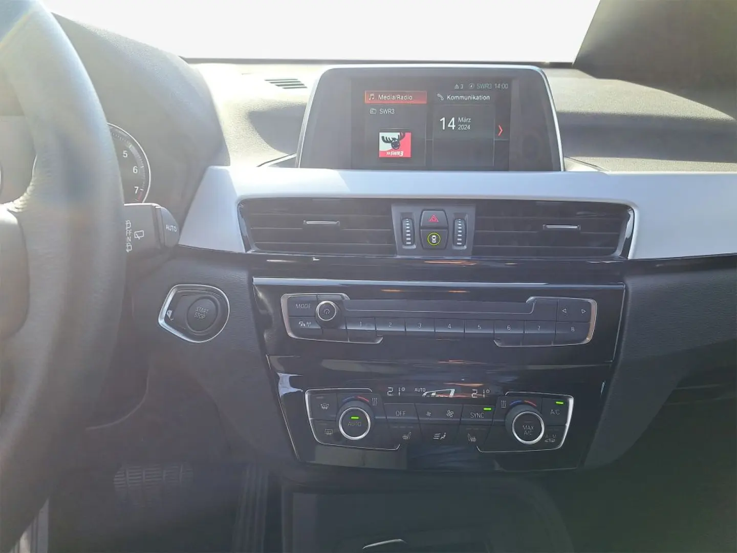 X1 xDrive25e Advantage
