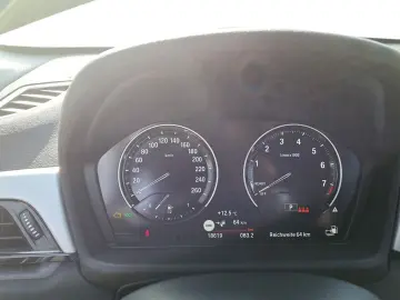 X1 xDrive25e Advantage