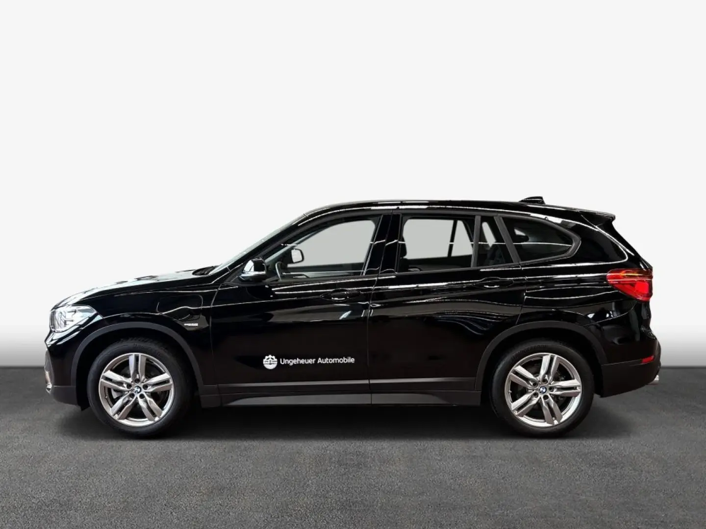 X1 xDrive25e Advantage