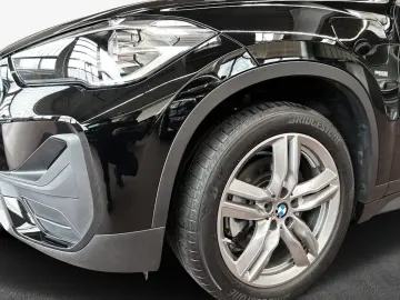 X1 xDrive25e Advantage