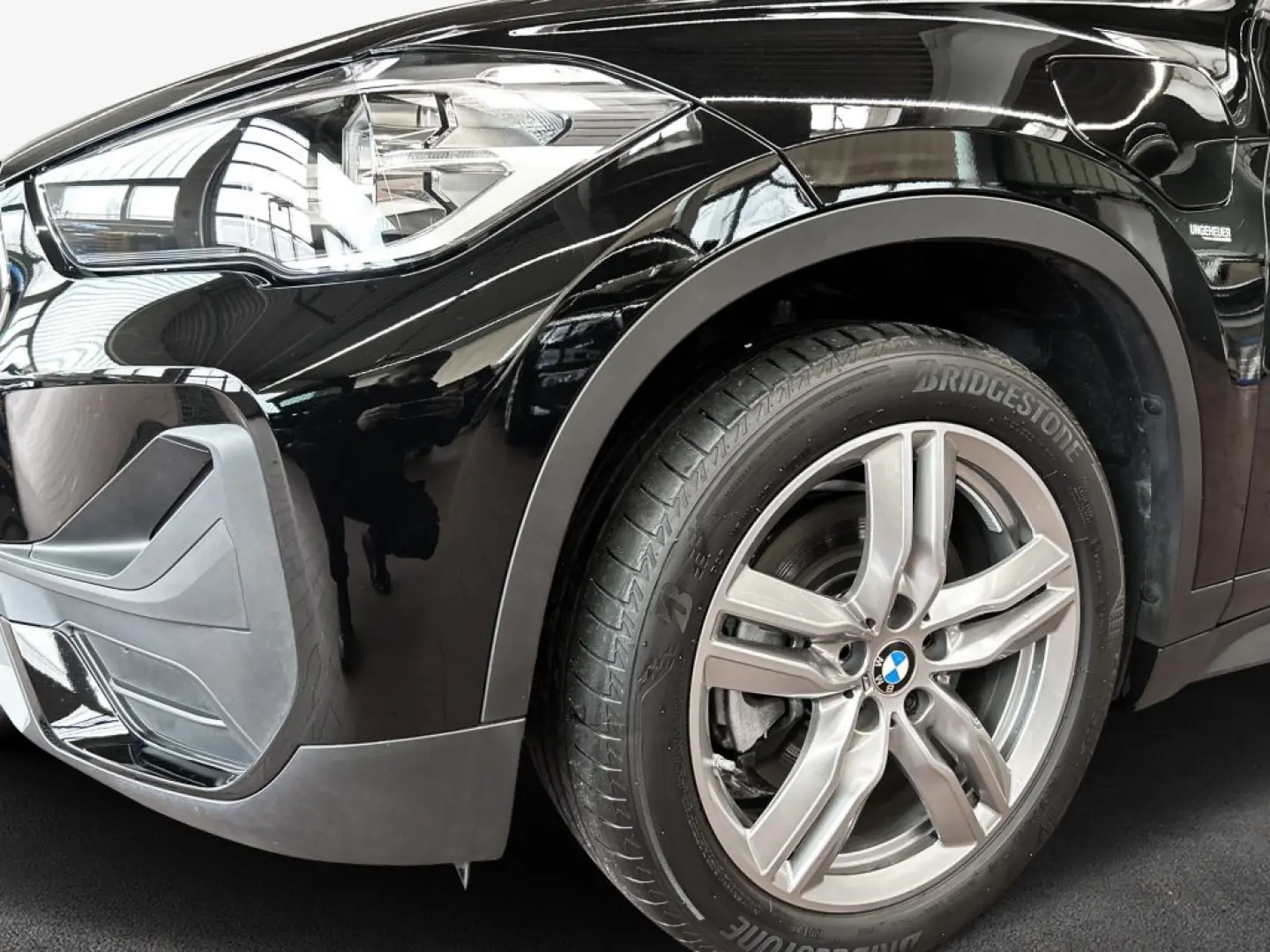 X1 xDrive25e Advantage