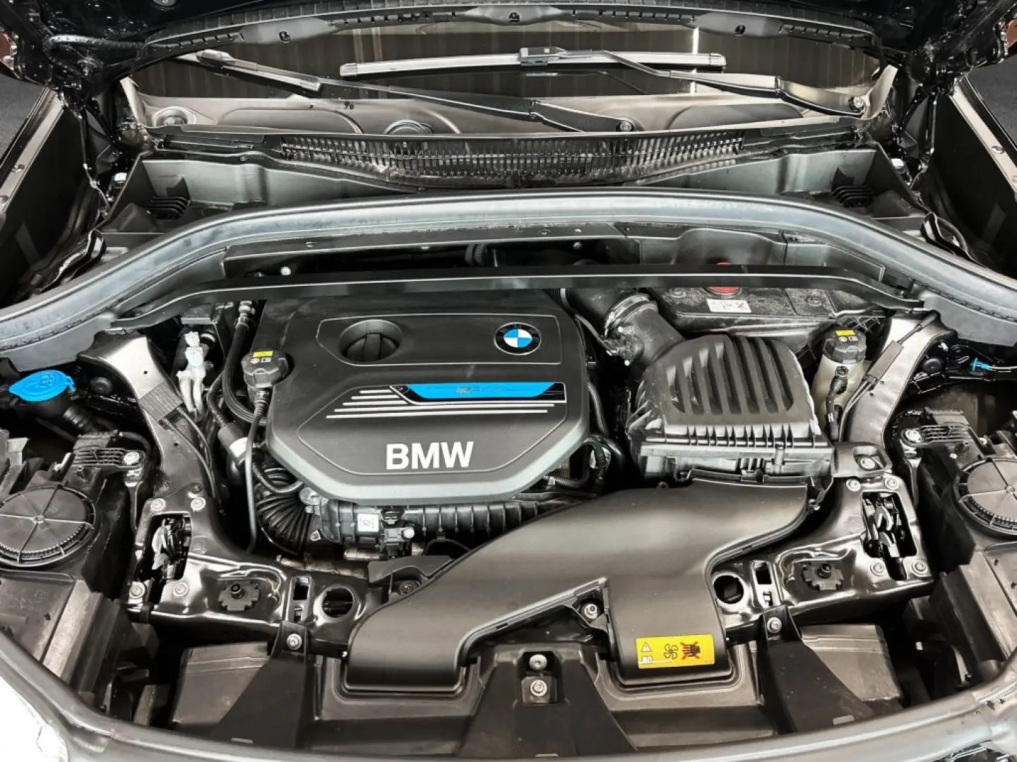X1 xDrive25e Advantage